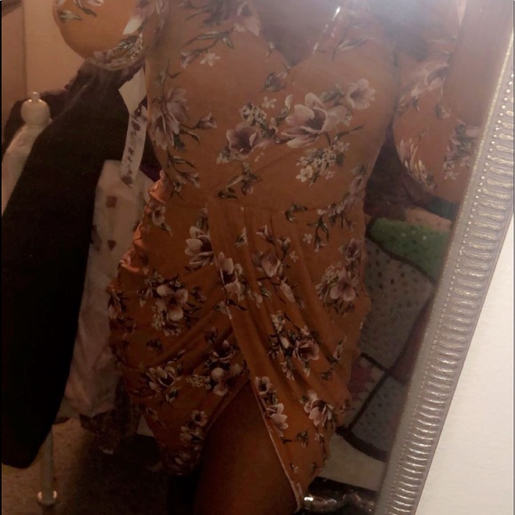 Midi Floral Summer Dress with Sleeves - Picture 4 of 4